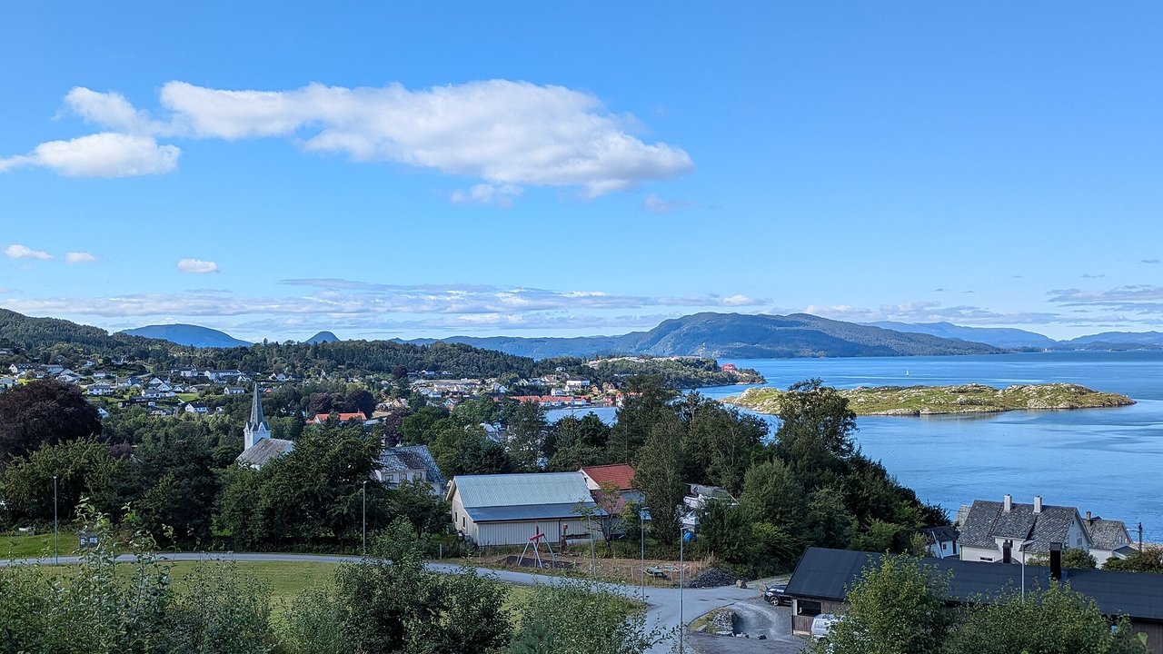 Skånevik i Etne, hjemstedet for Skånevik Bluesfestival