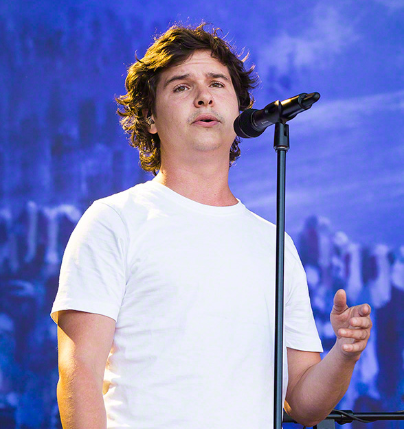 Lukas Graham på scenen under Stavernfestivalen