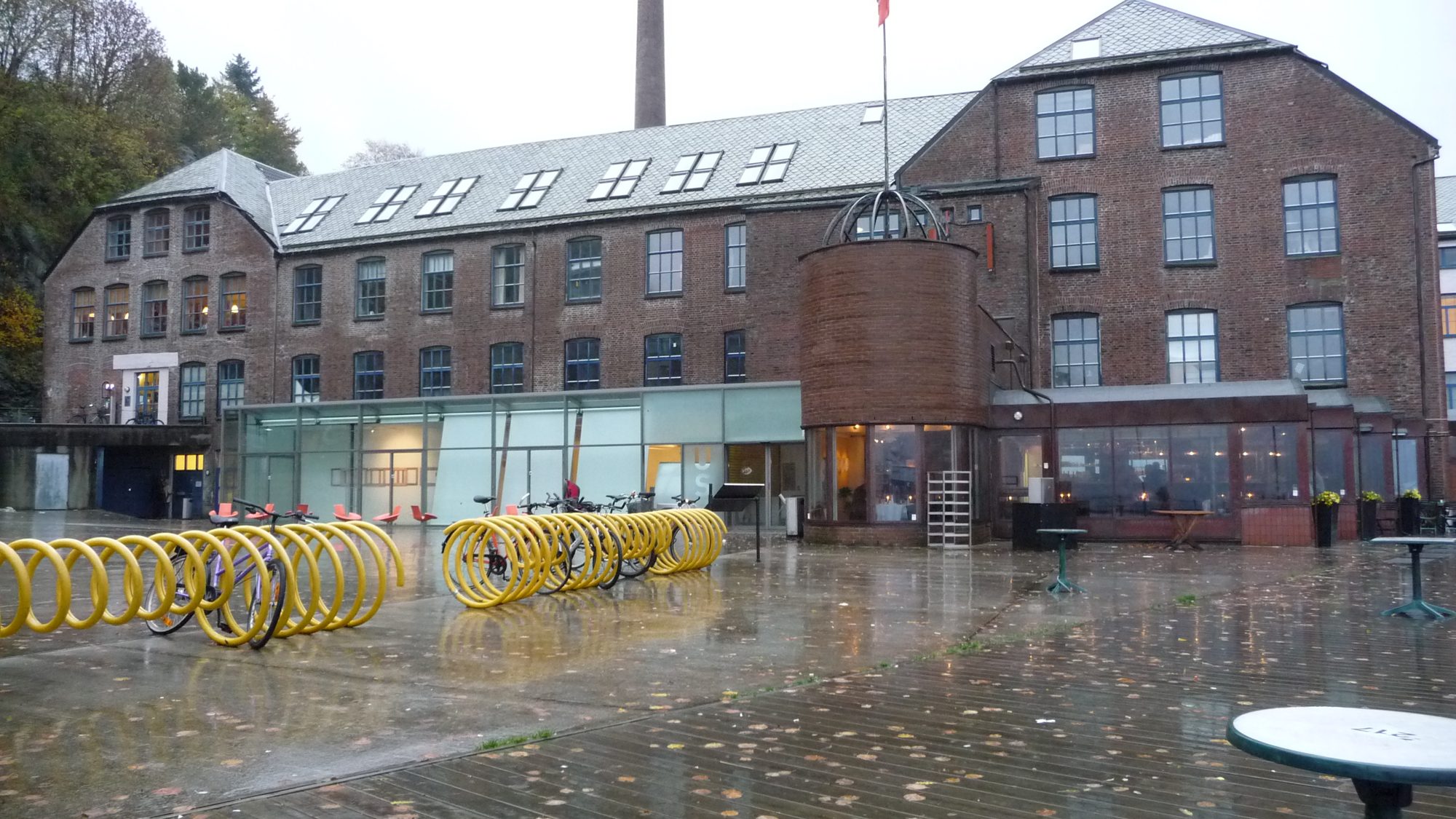 USF Verftet i Bergen sett fra utsiden