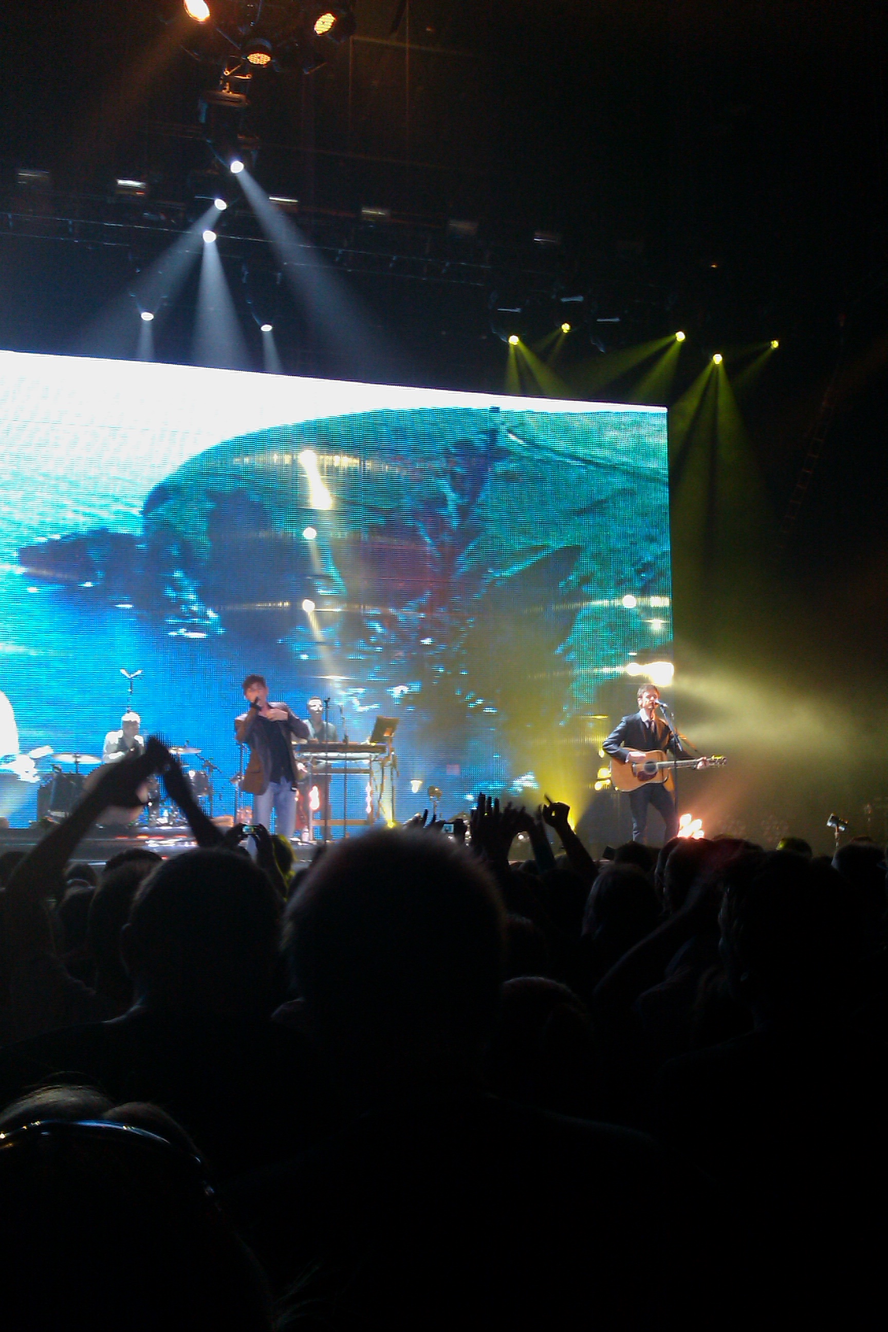 a-ha live