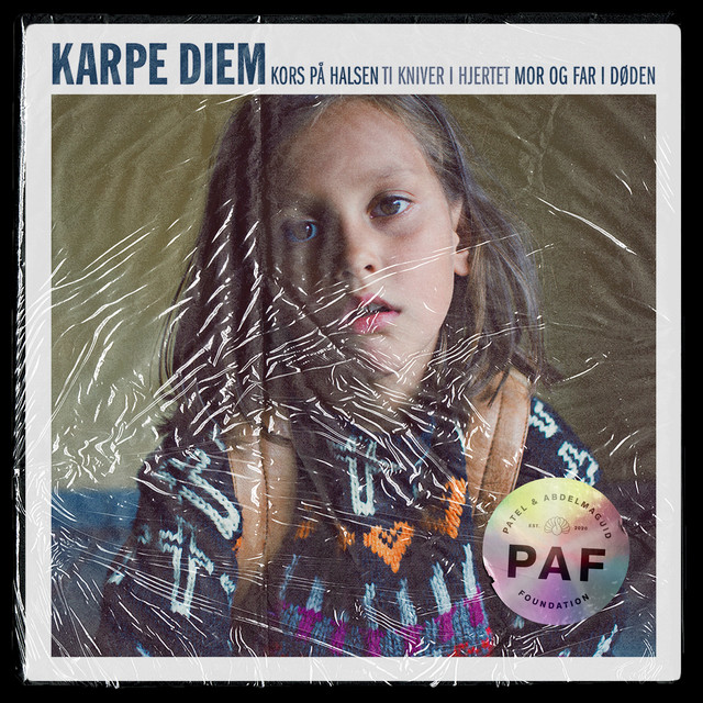 Kors på halsen ti kniver i hjertet mor og far i døden (2012) cover