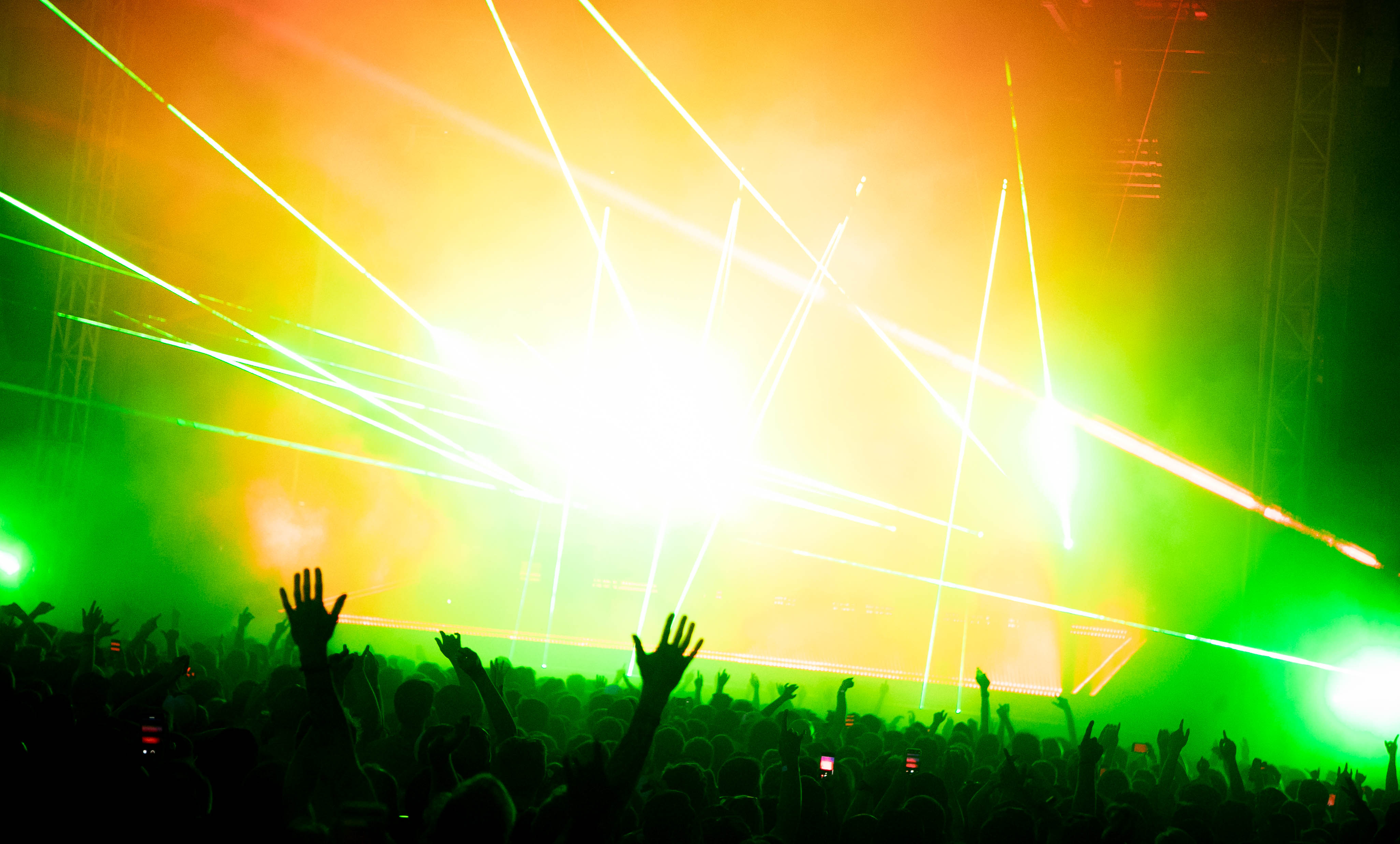 Tame Impala live