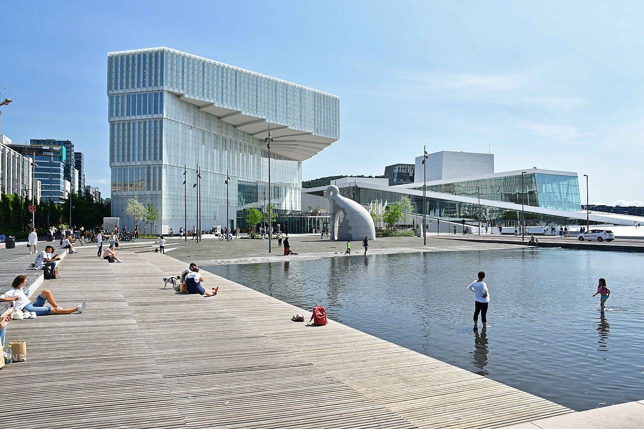 Oslo Operaen og Deichman Bjørvika i Bjørvika