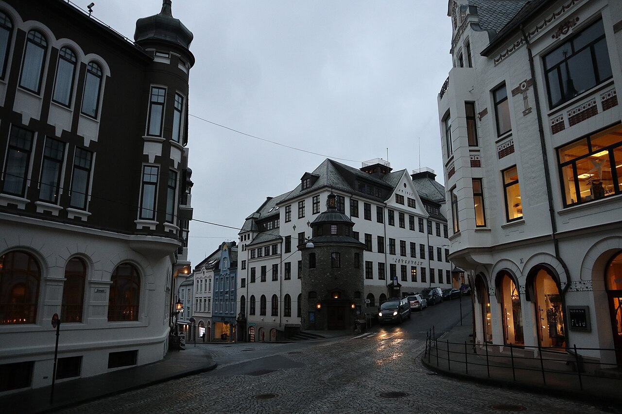 Løvenvold Theater i Ålesund – historisk bygning fra 1922