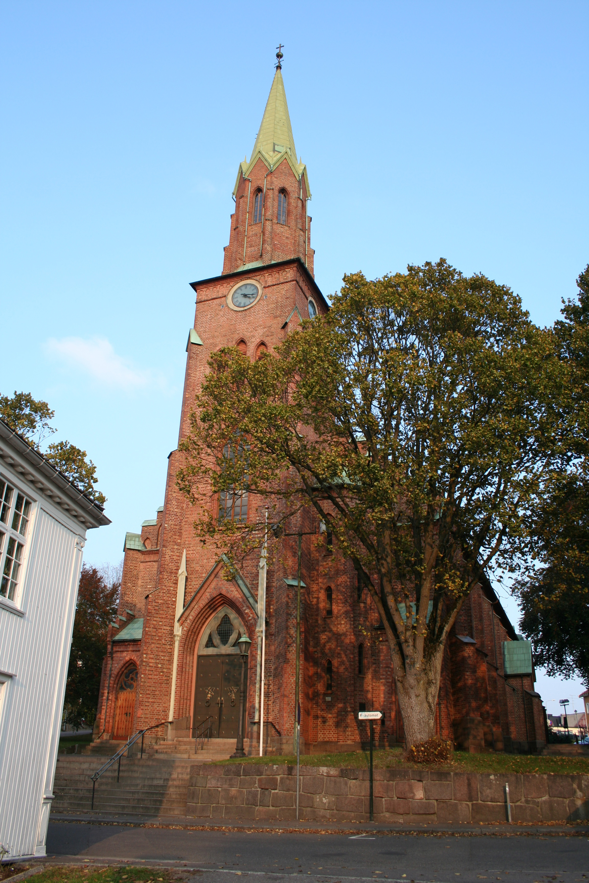 T&oslash;nsberg domkirke interiør – kirkebenker og kor
