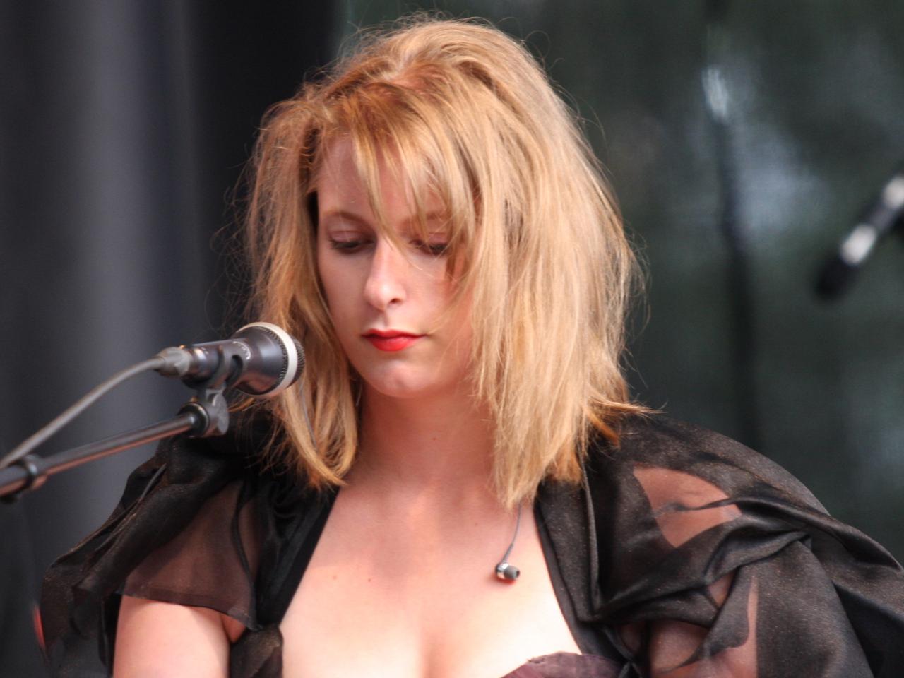 Susanne Sundfør på scenen