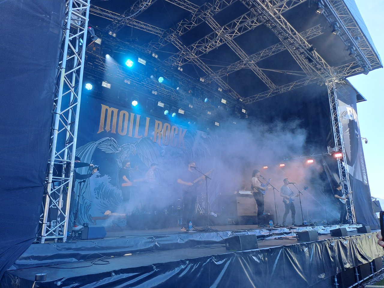 Moillrock på scenen under Buktafestivalen 2025