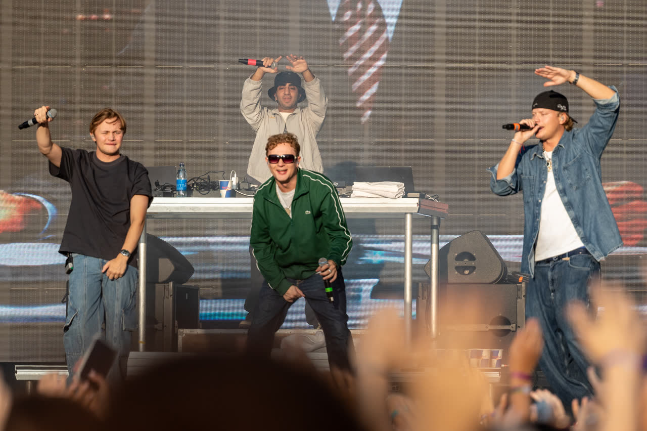 Roc Boyz på scenen under en konsert